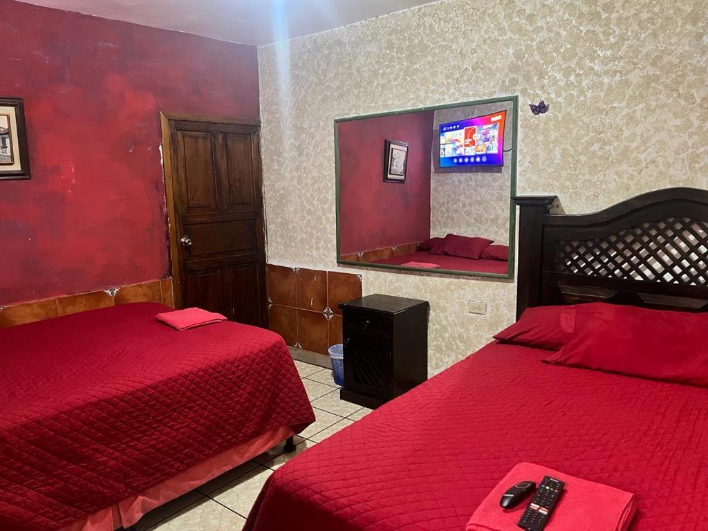 Cristales De Antigua Hotel Cristal Εξωτερικό φωτογραφία